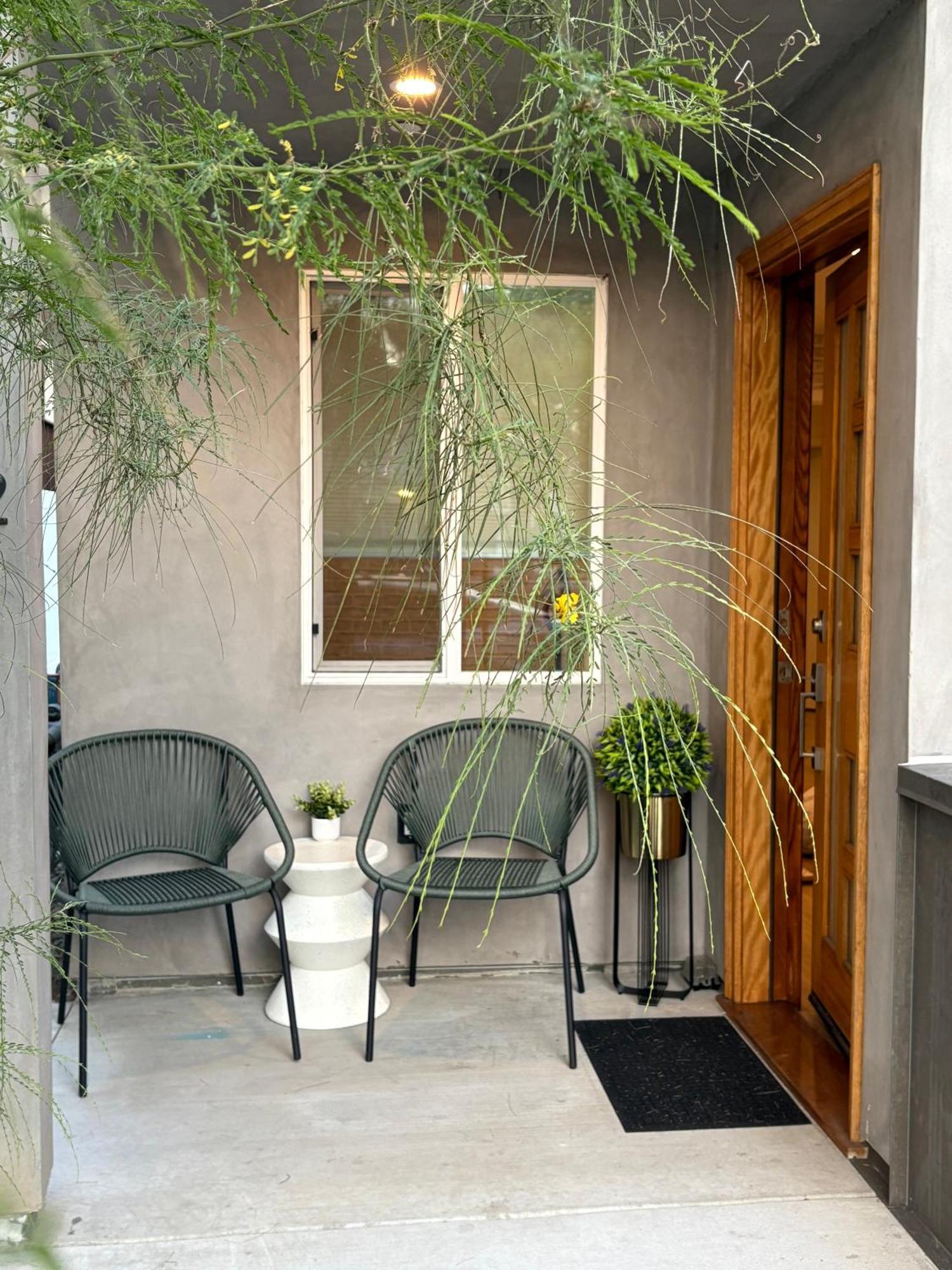 New Luxe 3b 3bath Townhouse * Los Angeles